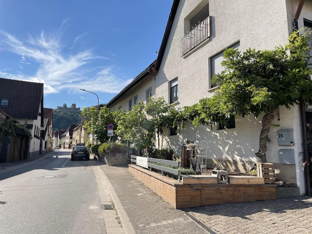 Modern Holiday Apartment In The Heart Of Klingenmünster Exteriér fotografie